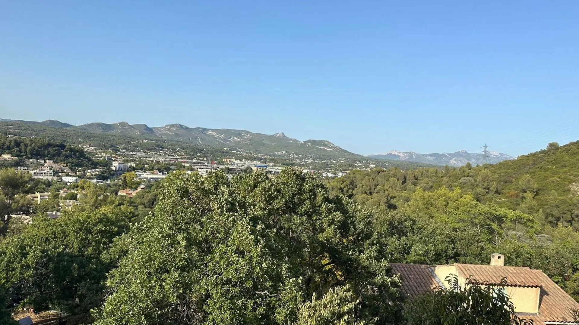 Superbe Villa Piscine Privee En Pleine Nature Calme Absolu Marseille 0*,  France